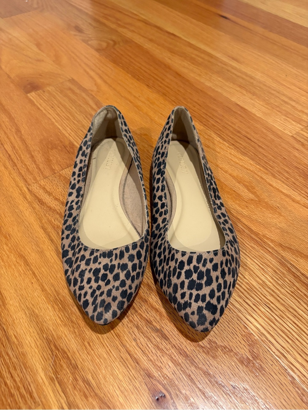 Old Navy Leopard-Pattern Pointed Toe Flats - Beige and Black
